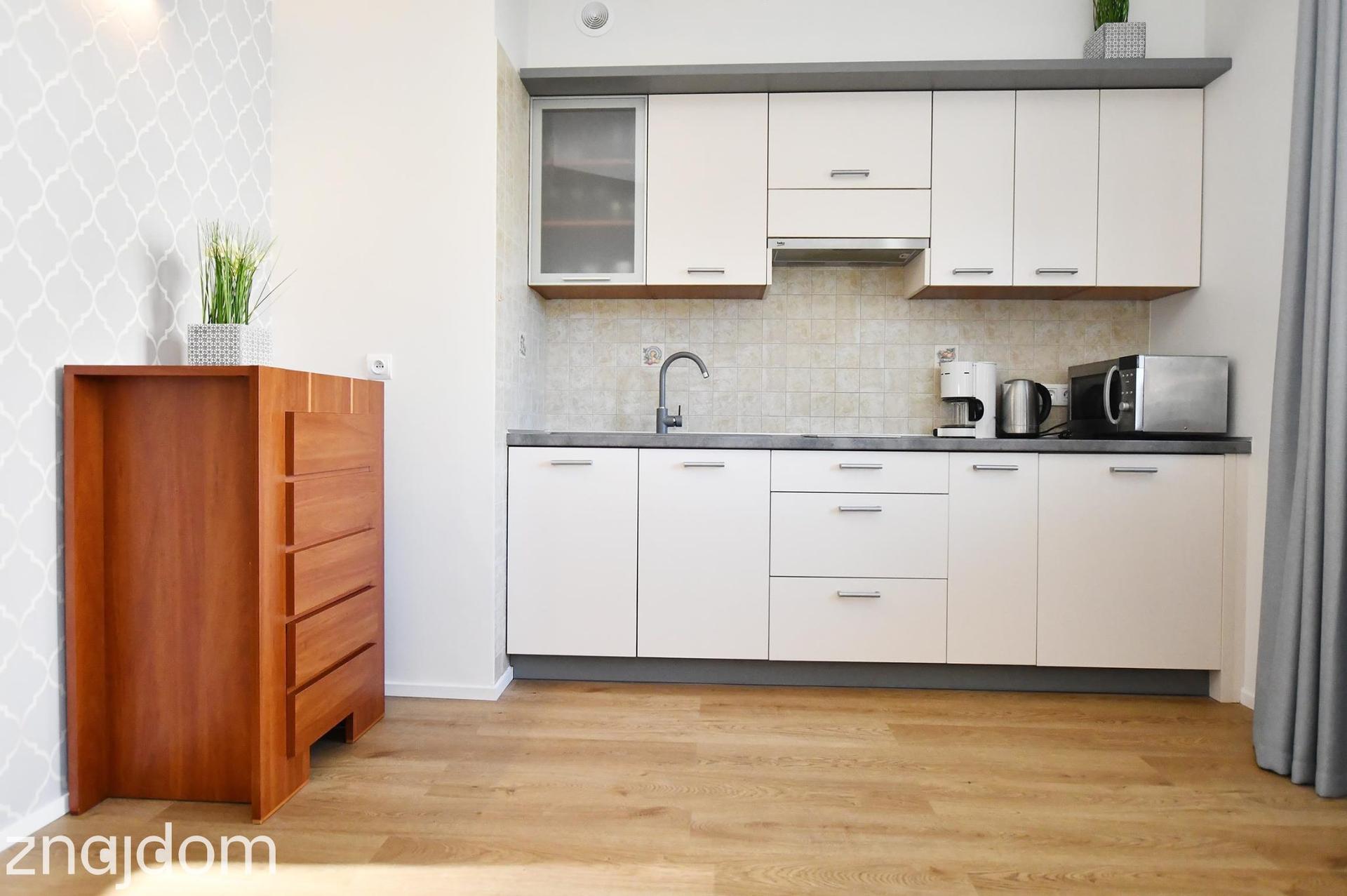 Kołobrzeg dz. Portowa ul. spacerowa . Apartament 300 m do morza - zdjęcie 8