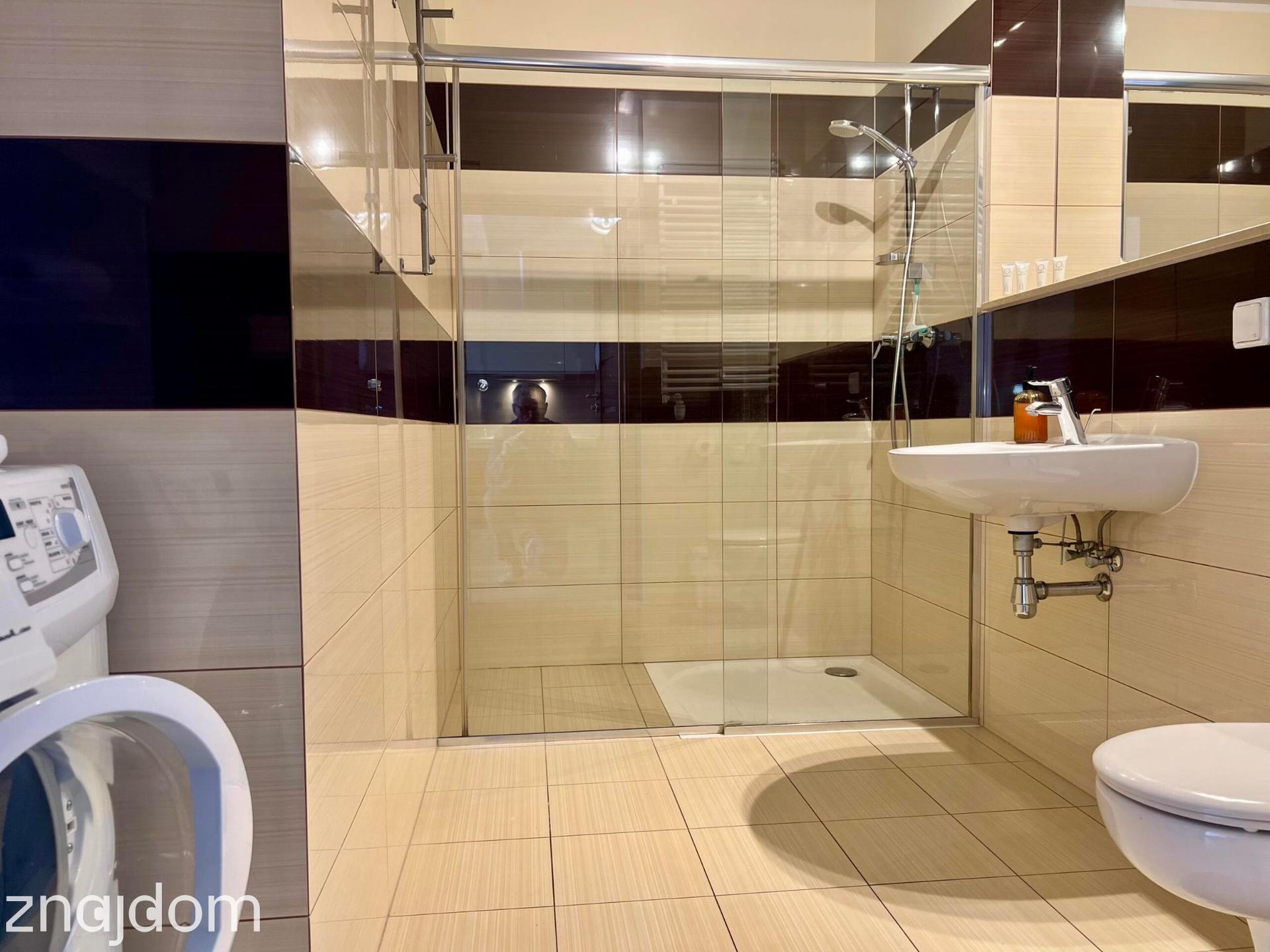 Dwupokojowy apartament w Kołobrzegu 200 m od morza - zdjęcie 14