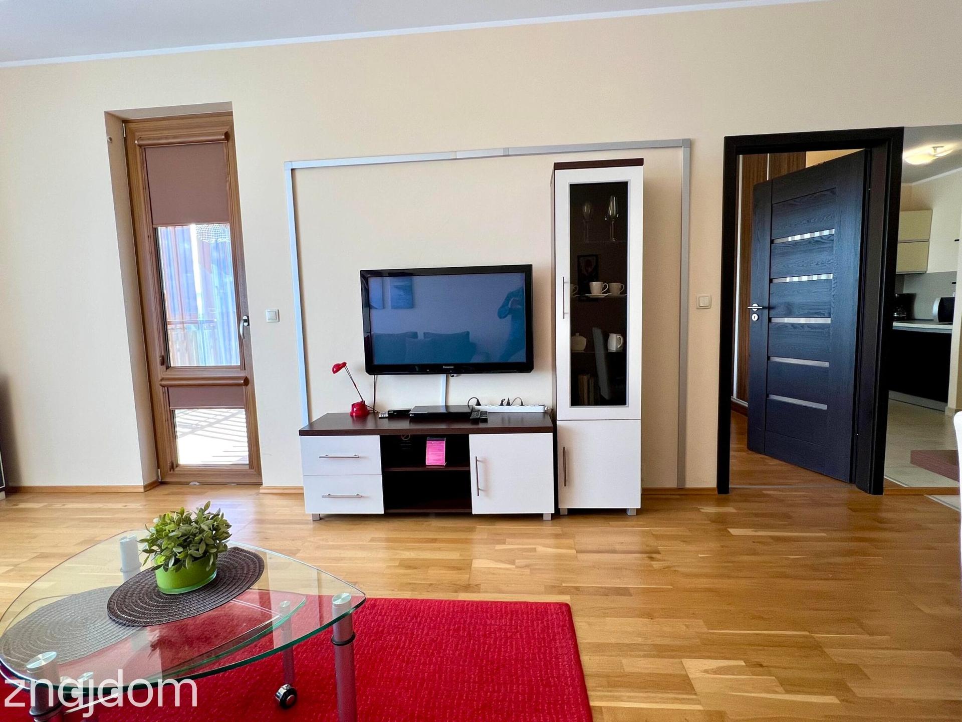 Dwupokojowy apartament w Kołobrzegu 200 m od morza - zdjęcie 9