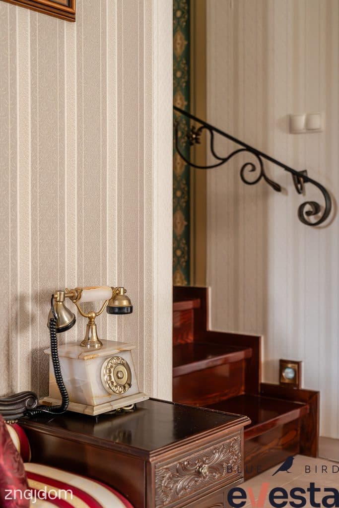 Ręczna sztukateria, marmur i 186,5 m² przestrzeni - zdjęcie 15