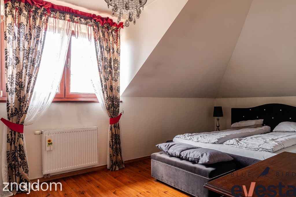 Ręczna sztukateria, marmur i 186,5 m² przestrzeni - zdjęcie 19