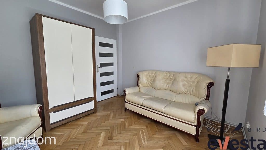 Do wynajęcia przestronne 3 pokoje z dużą kuchnią - zdjęcie 5