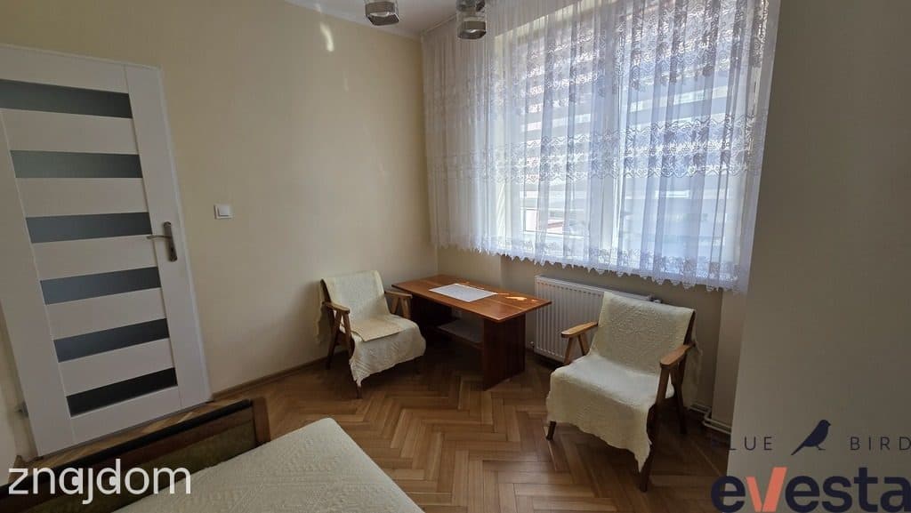 Do wynajęcia przestronne 3 pokoje z dużą kuchnią - zdjęcie 7