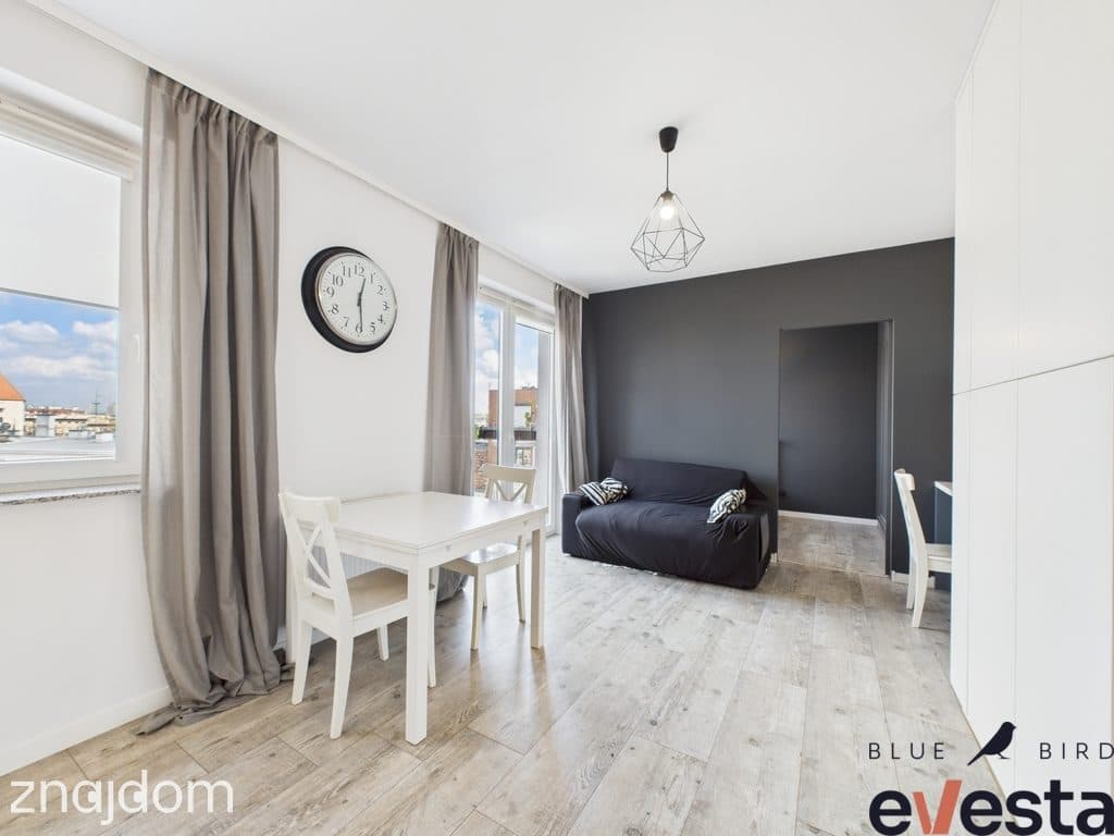 2-pok, 35 m2, H. Pobożnego (Nadodrze), balkon