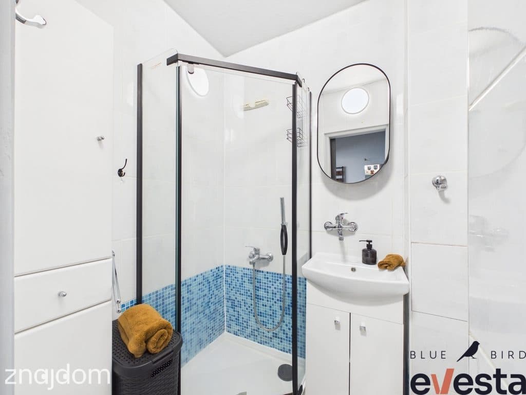Kawalerka 31,2 m² w pobliżu UE po remoncie - zdjęcie 6