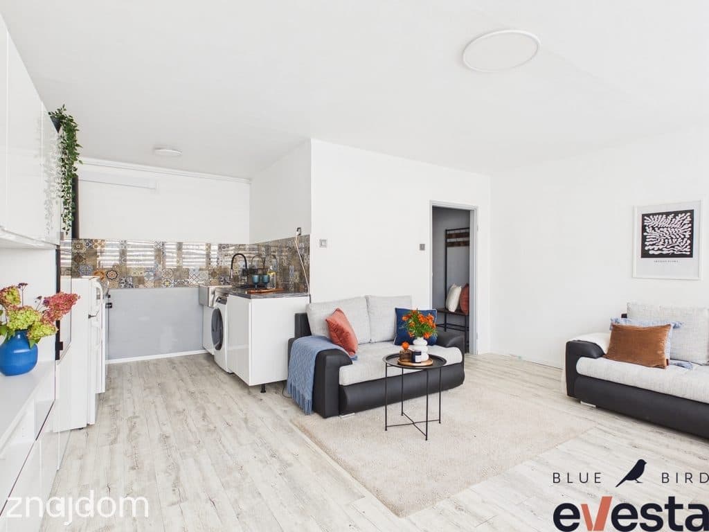 Kawalerka 31,2 m² w pobliżu UE po remoncie - zdjęcie 2