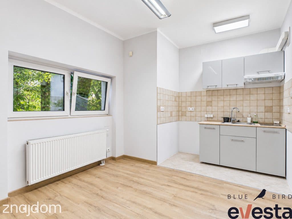 Przestrzeń biurowa 184,6 m² z tarasem i ogrodem - zdjęcie 12