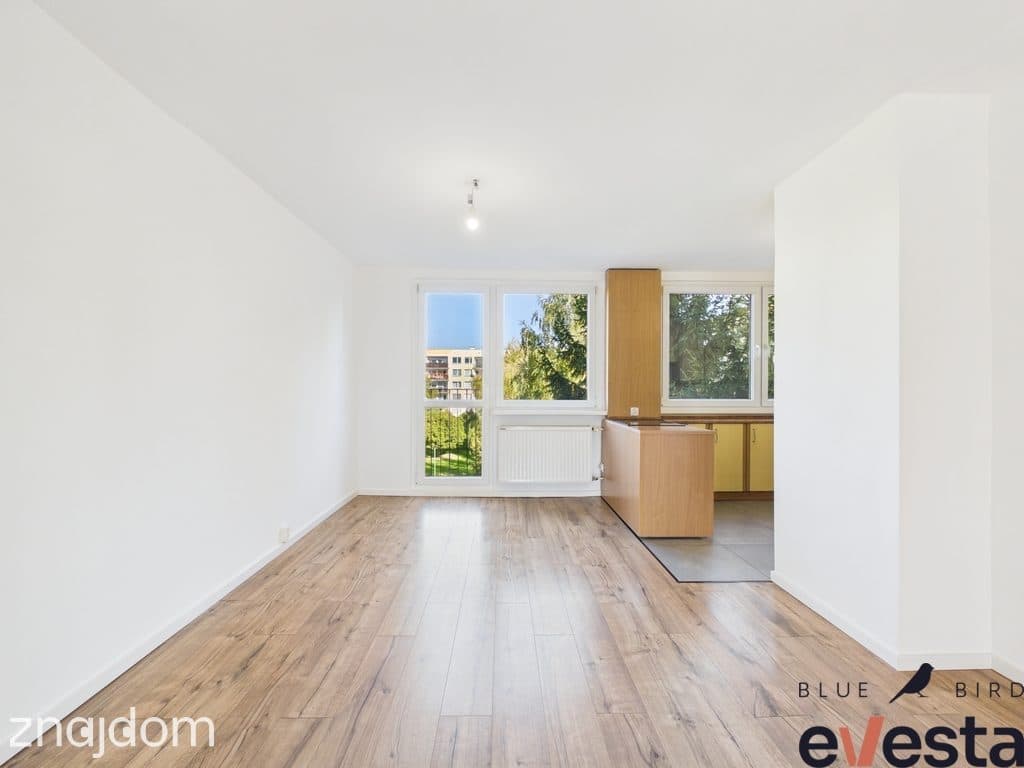 3 pokoje | Piwnica | Balkon | Zielone osiedle - zdjęcie 2