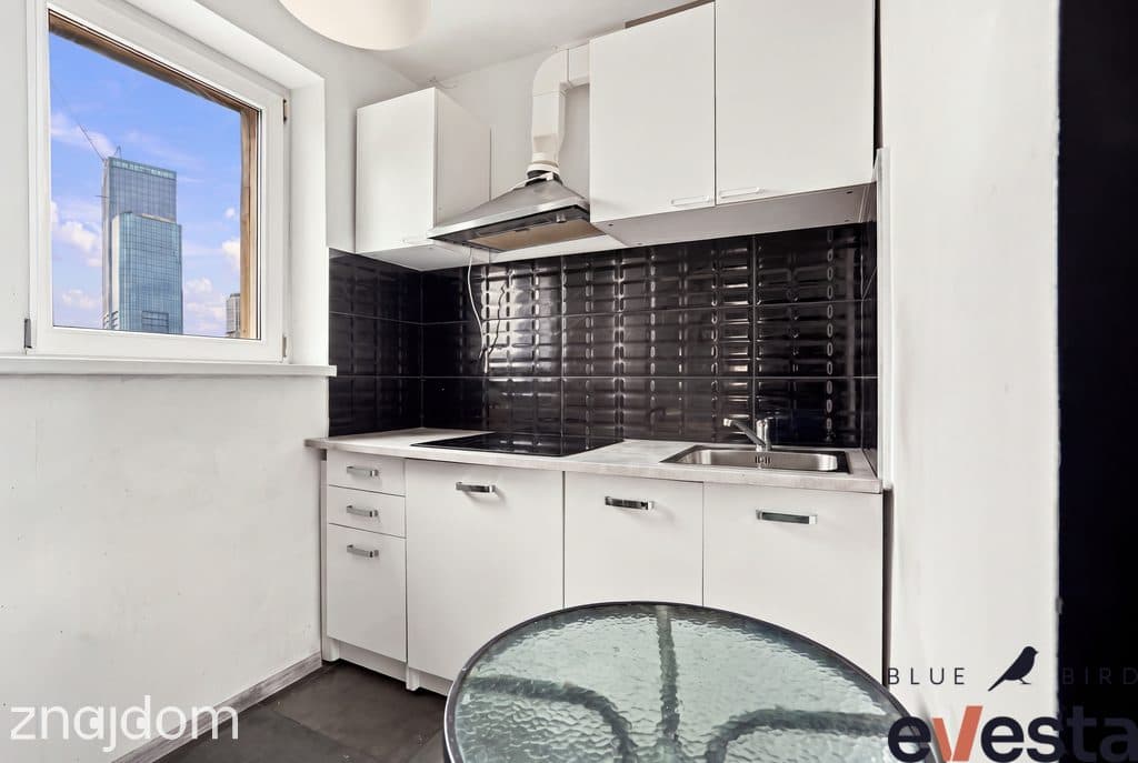 3 pokoje, 65 m², centrum miasta, balkon