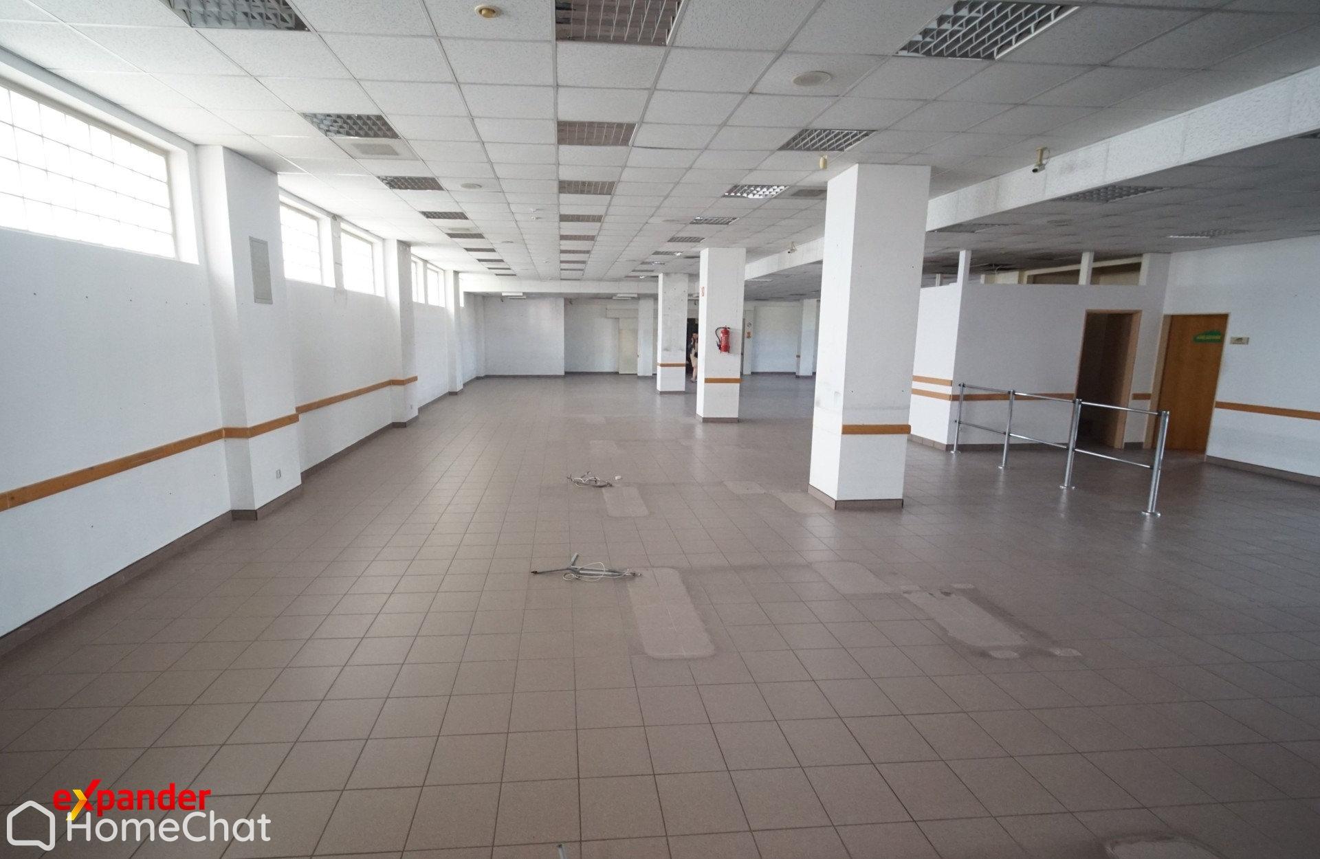Lokal handlowo - usługowy z magazynem, Okulickiego, parter, 1360m2
