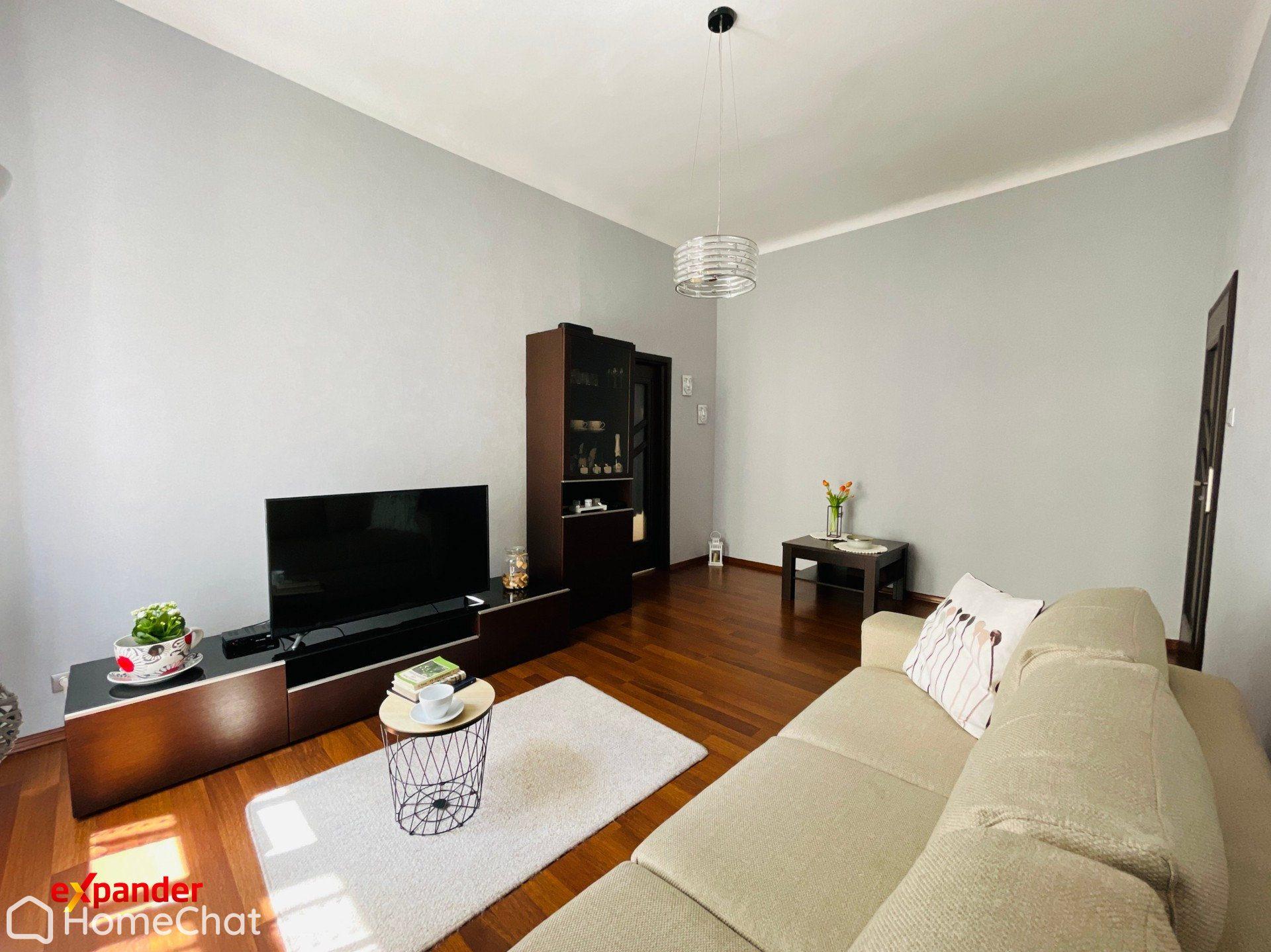 76,8 m² | 3 pokoje | Główny Rynek (Oficyna – cisza!) | Czynsz 500 zł