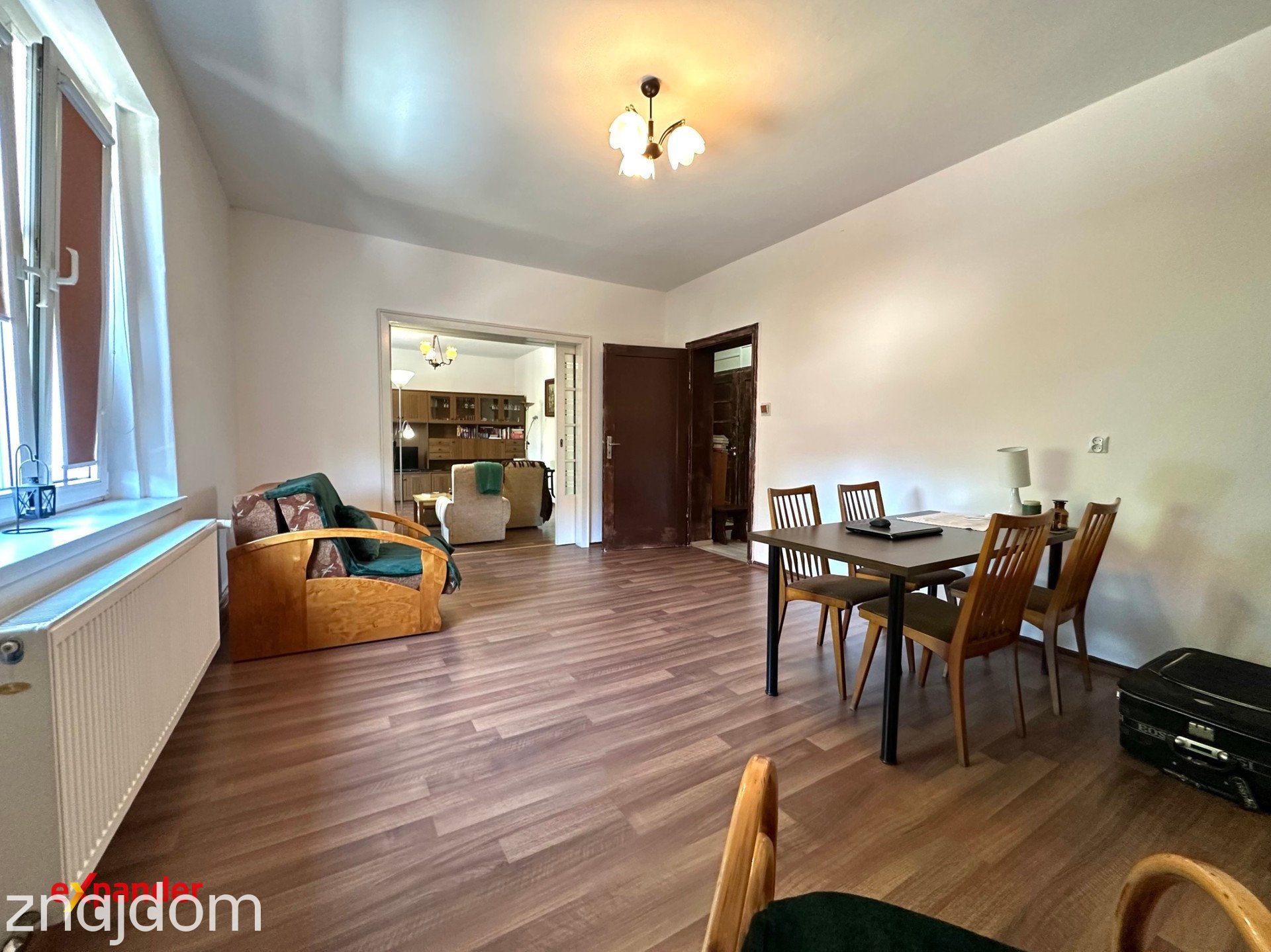 mieszkanie 100 m² - Na I piętrze domu dwurodzinnego - zdjęcie 2