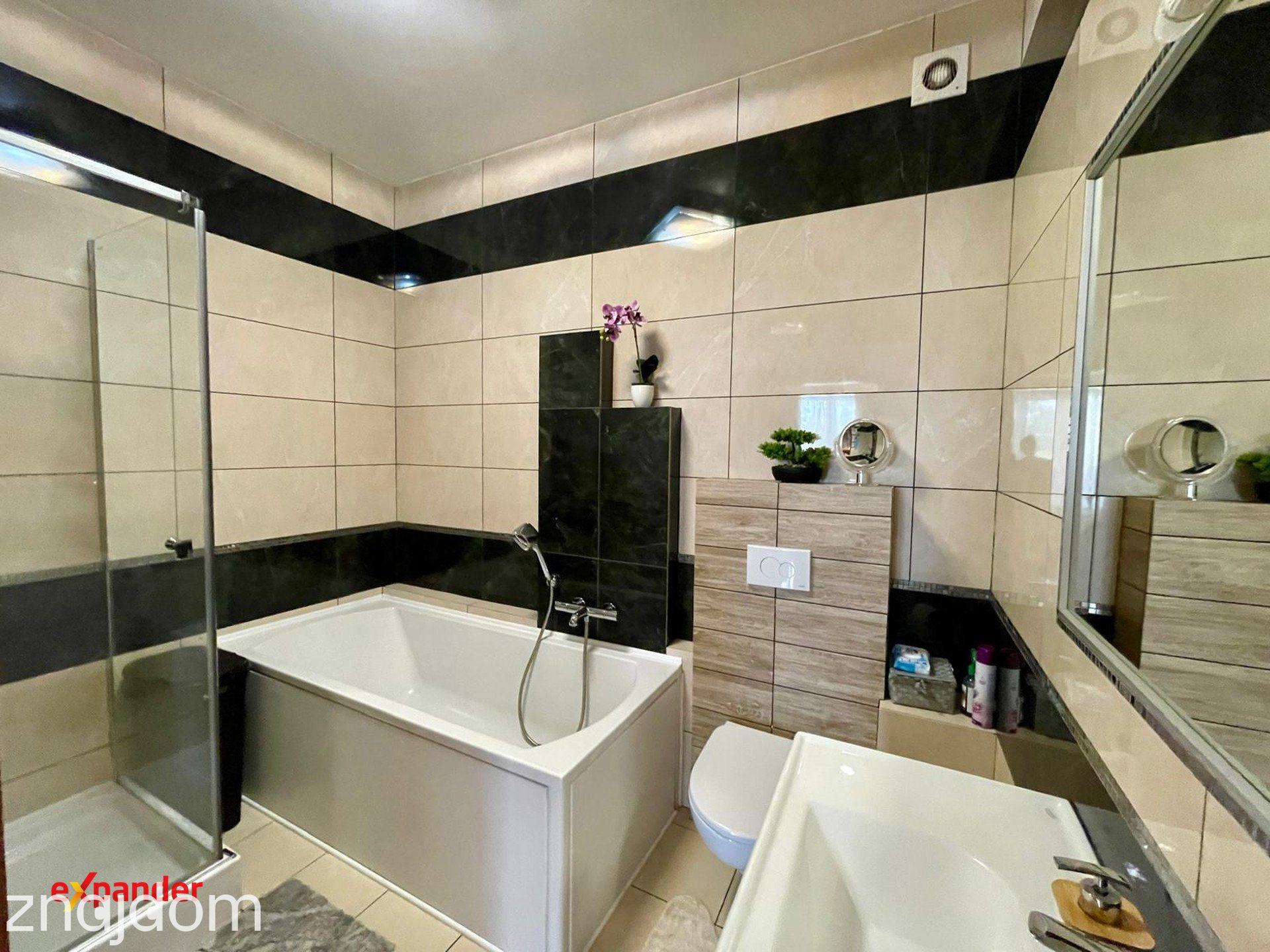 Apartament w Centrum - z garażem podziemnym i tarasami - zdjęcie 8
