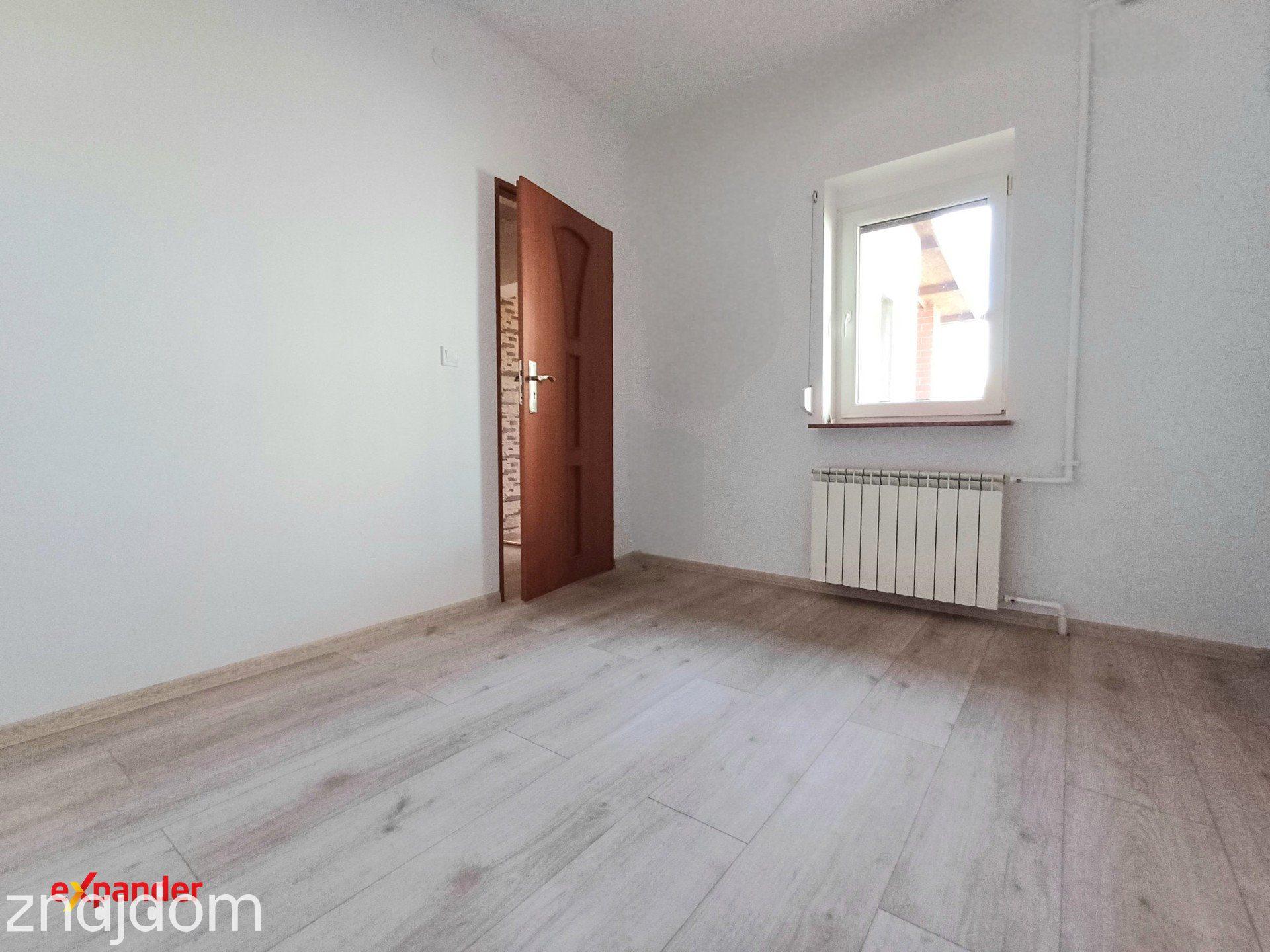 Duża działka w prostokącie + dom + drugi budynek z pompą ciepła - zdjęcie 17