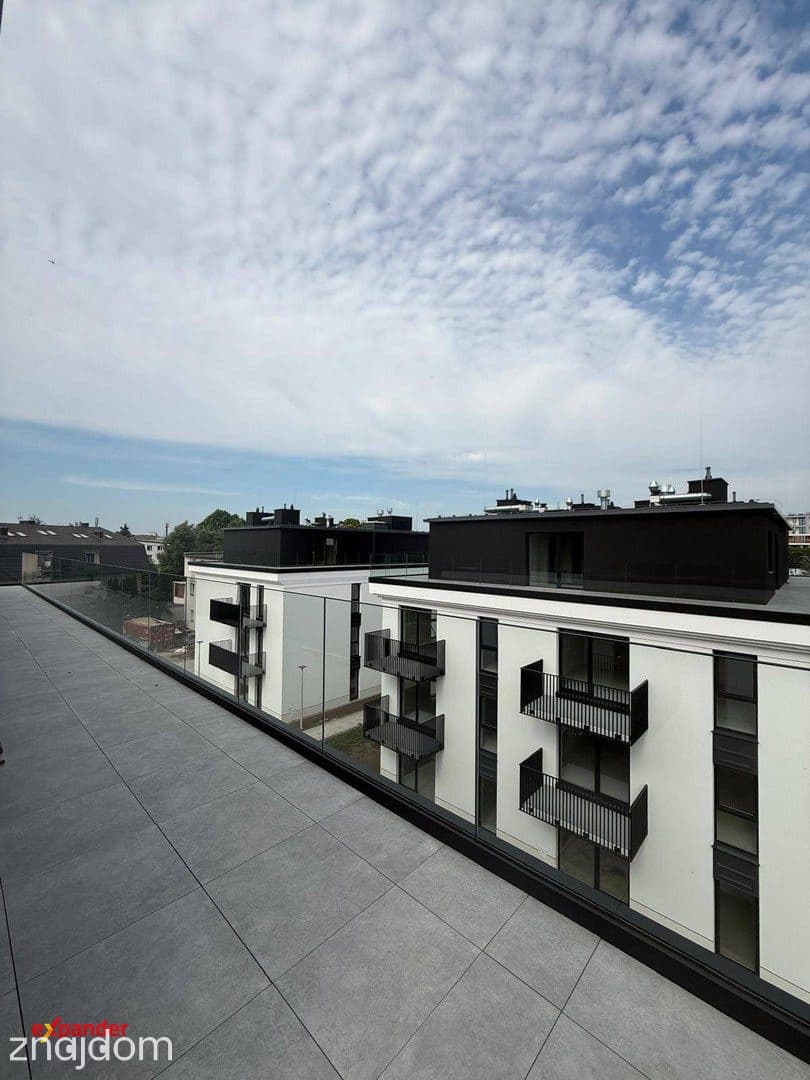 Apartament 4pok z dużym balkonem na ostatnim piętrze - zdjęcie 9