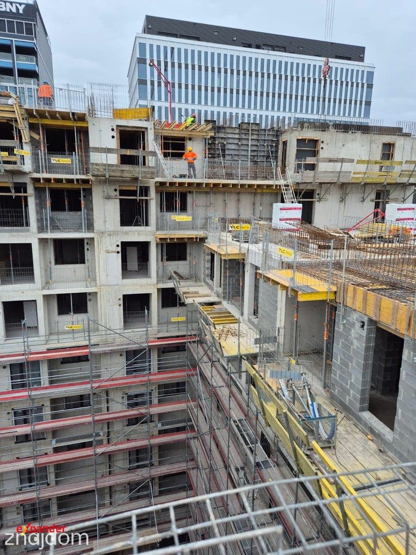 Mieszkanie obok SkyTowera - zdjęcie 4