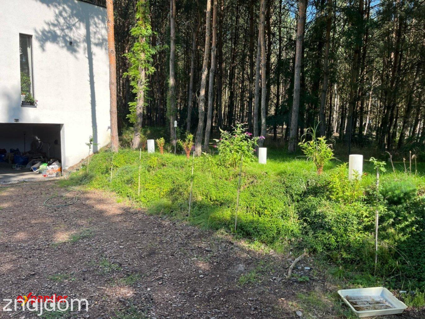 Nowoczesny dom w otoczeniu lasu Laski Małe - zdjęcie 5
