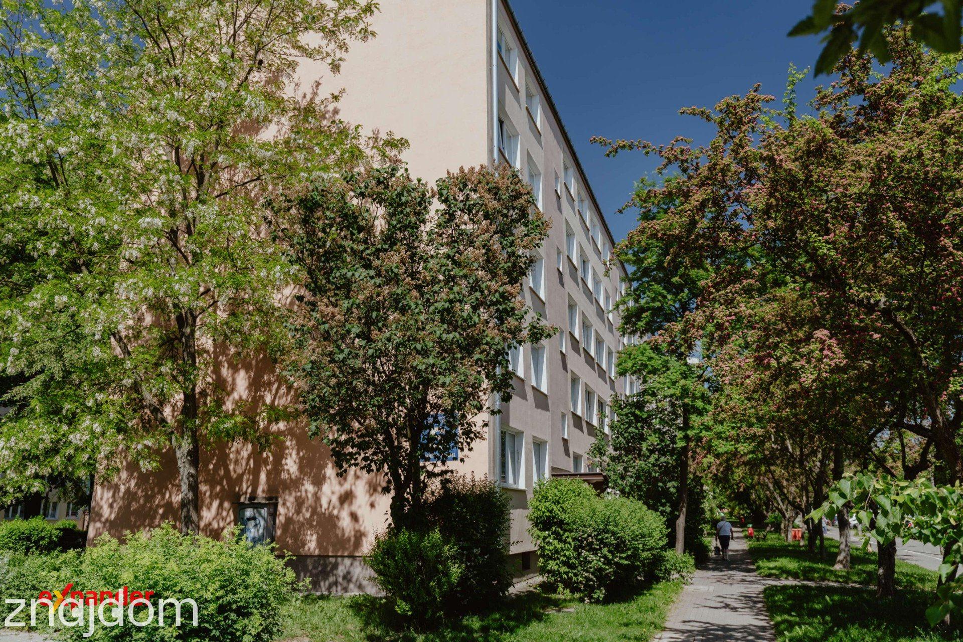 Mieszkanie 3 pokojowe w cichej okolicy - zdjęcie 24