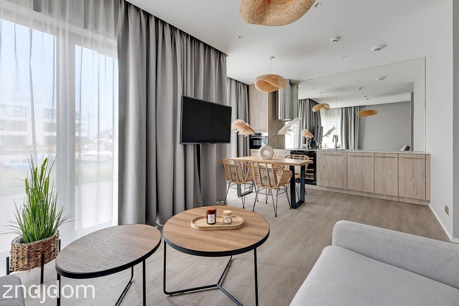 Wyjątkowy apartament przy prywatnej marinie - zdjęcie 7