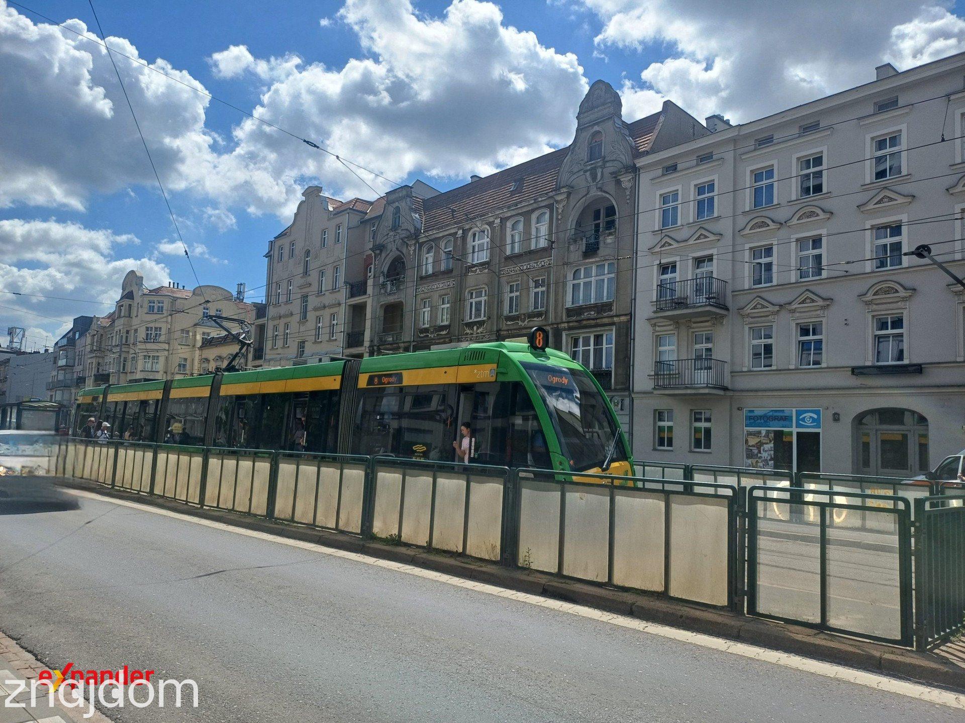 Dwa balkony-Dwie łazienki-Garderoba i pralnia-Widok na plac miejski! - zdjęcie 20