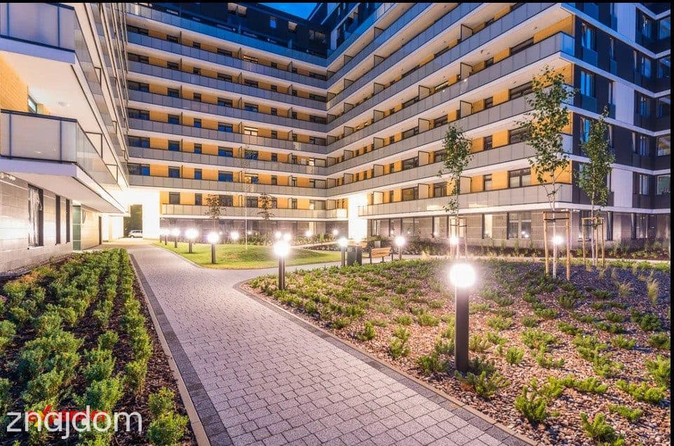 Kawalerka przy Sky Tower/ balkon - zdjęcie 8
