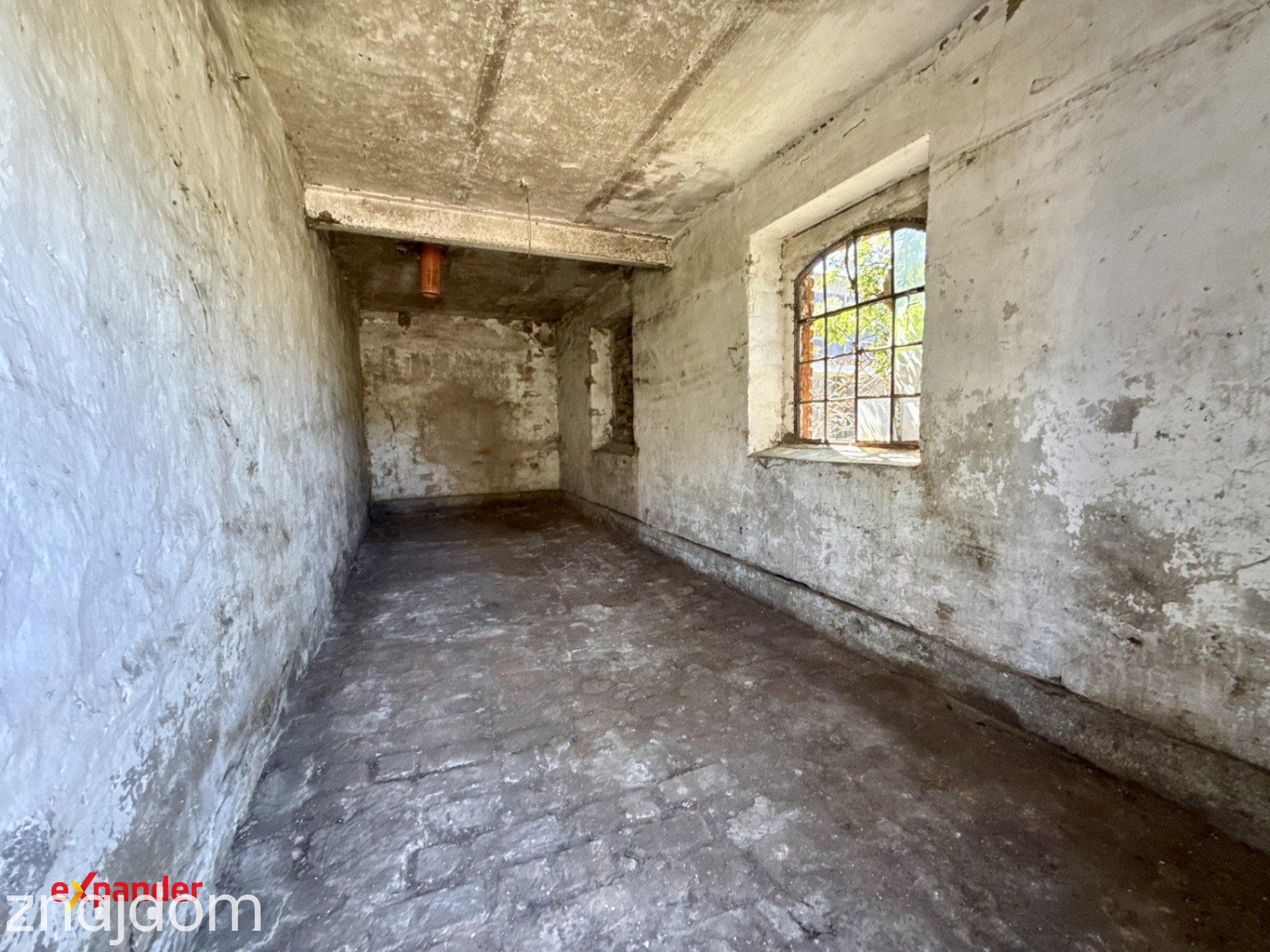 Dom 145 m² z garażem na działce 765 m² – Targowa Górka, duży potencjał - zdjęcie 12