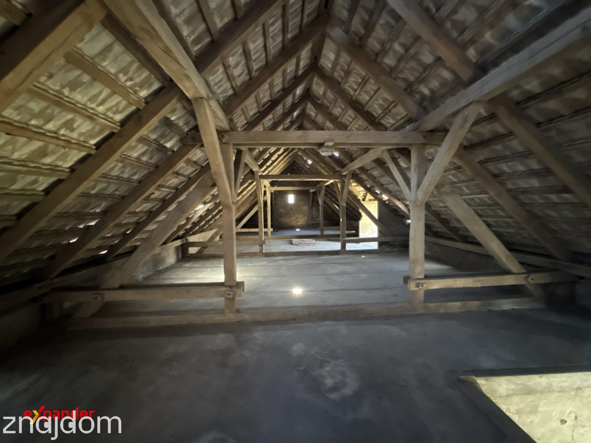 Dom 145 m² z garażem na działce 765 m² – Targowa Górka, duży potencjał - zdjęcie 13