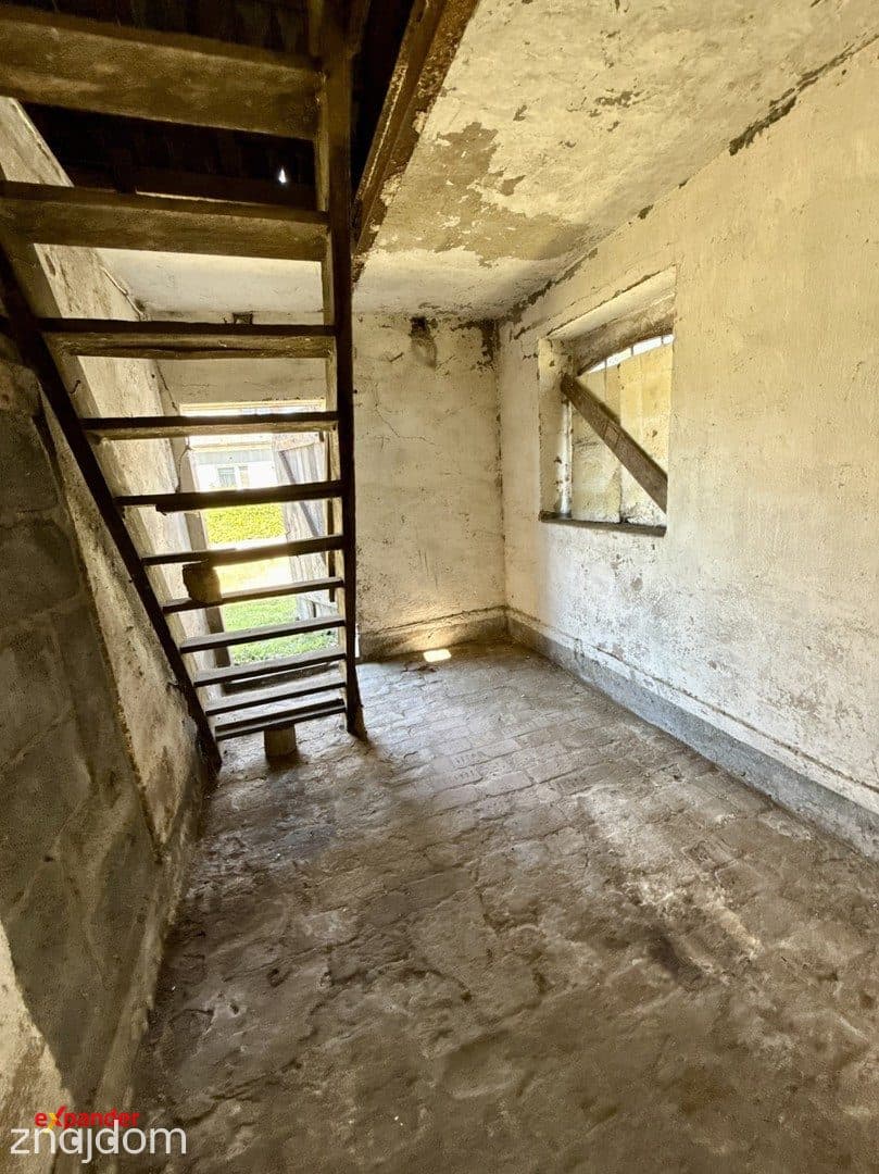 Dom 145 m² z garażem na działce 765 m² – Targowa Górka, duży potencjał - zdjęcie 6