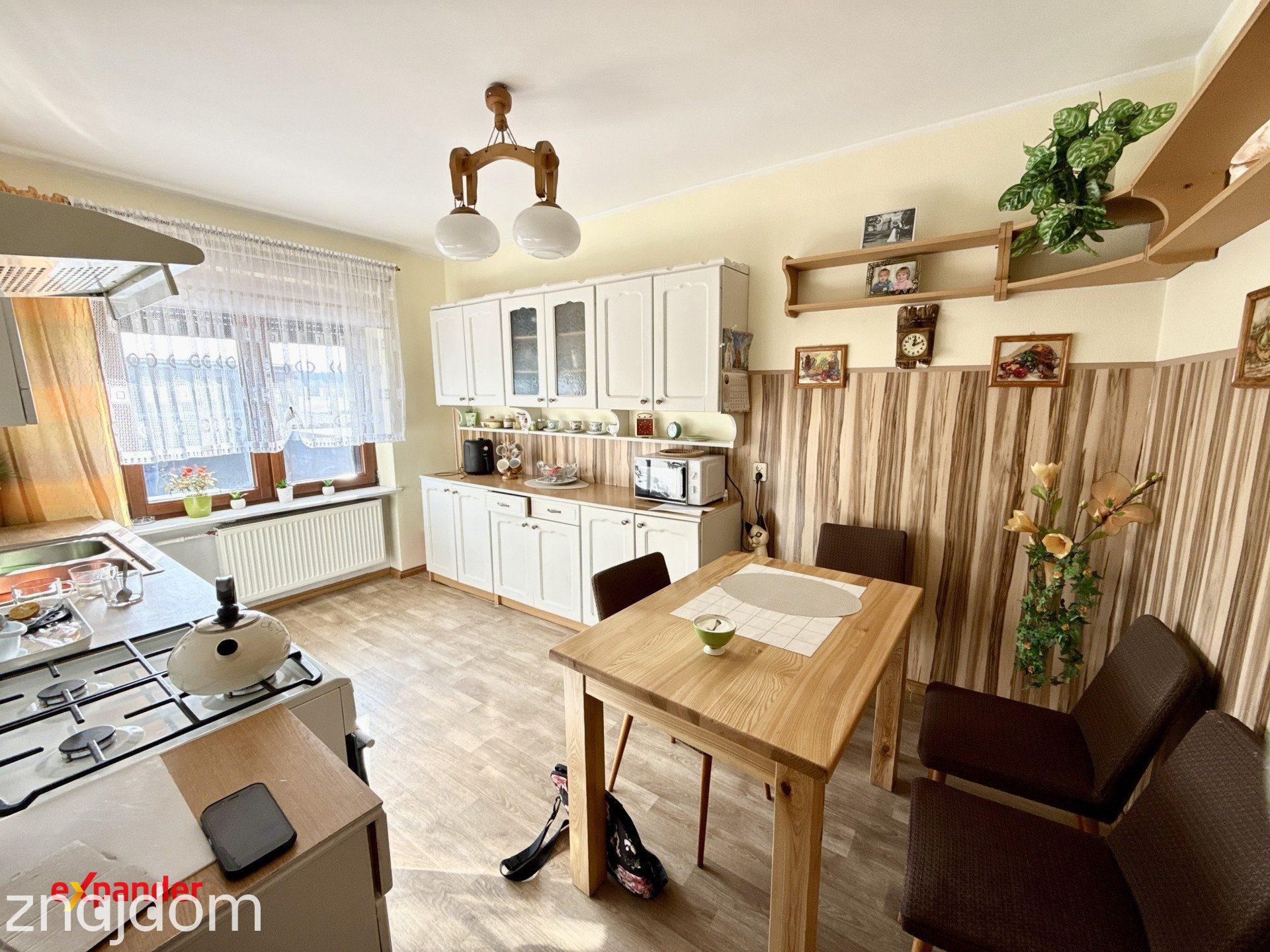 Dom jednorodzinny 104 m² + piwnica + budynek gosp.