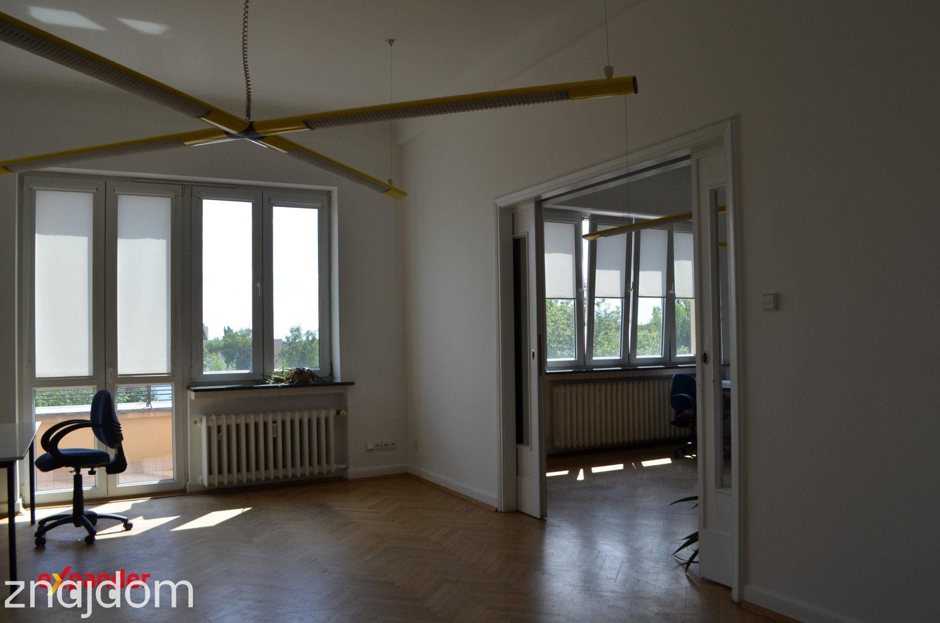 Wyjątkowa przestrzeń i dwa balkony w sercu Łodzi - zdjęcie 4