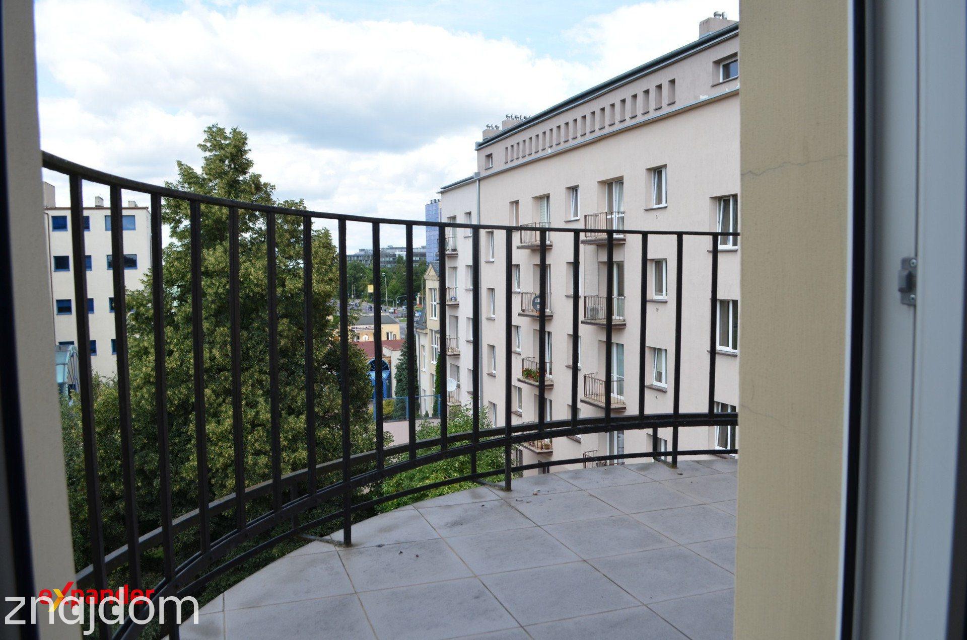 Wyjątkowa przestrzeń i dwa balkony w sercu Łodzi - zdjęcie 8