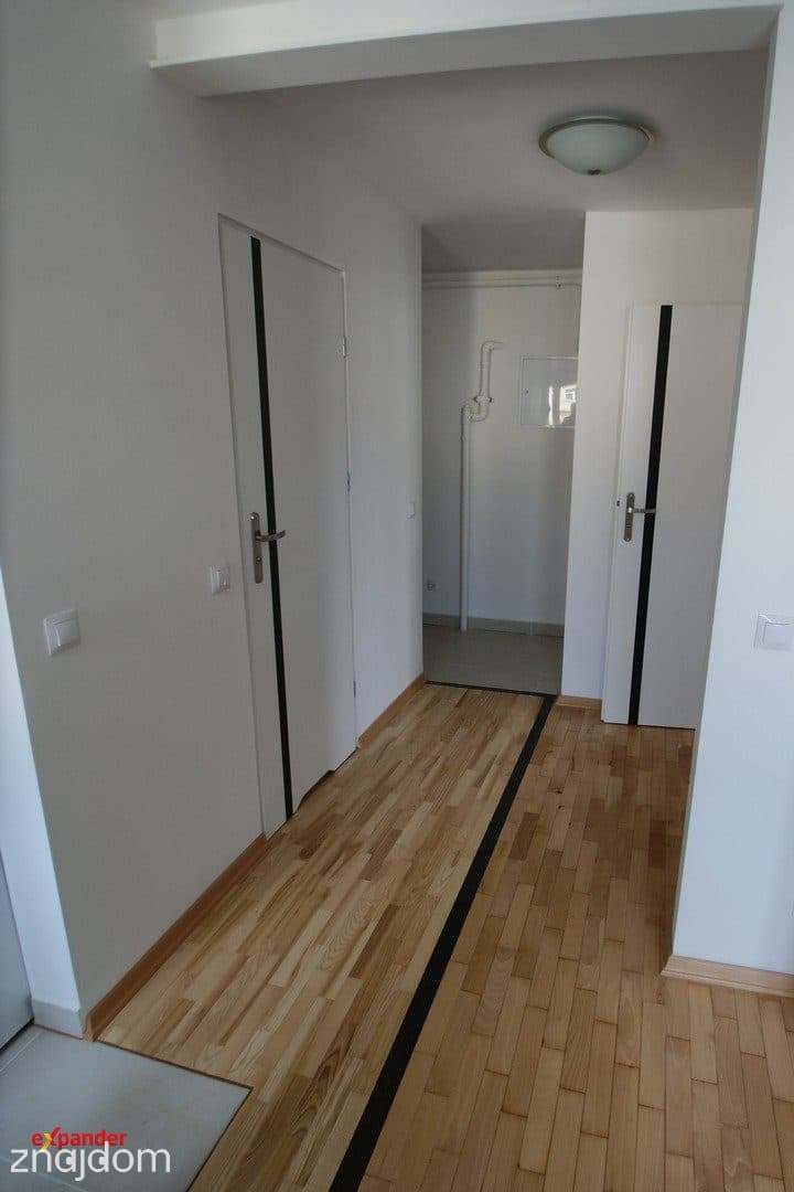 Komfortowe M3 w centrum z dużym balkonem, kominek - zdjęcie 7