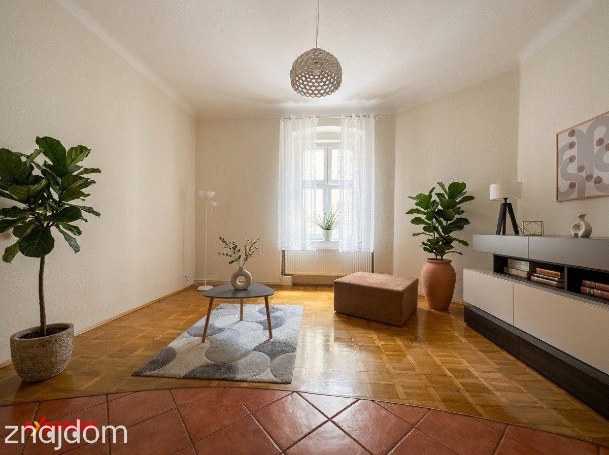 76,8 m² | 3 pokoje | Główny Rynek (Oficyna – cisza!) | Czynsz 500 zł - zdjęcie 3
