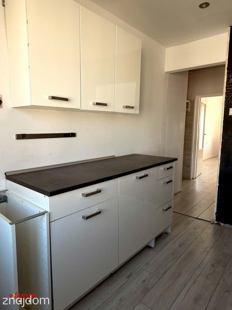 49,10 m²| 2 pokoje | balkon | osobna kuchnia | dużo zieleni za oknem - zdjęcie 12