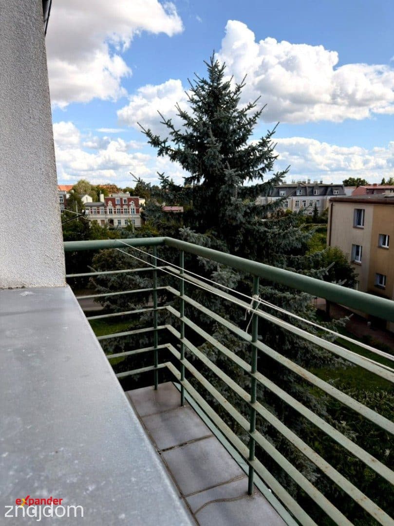 49,10 m²| 2 pokoje | balkon | osobna kuchnia | dużo zieleni za oknem - zdjęcie 8
