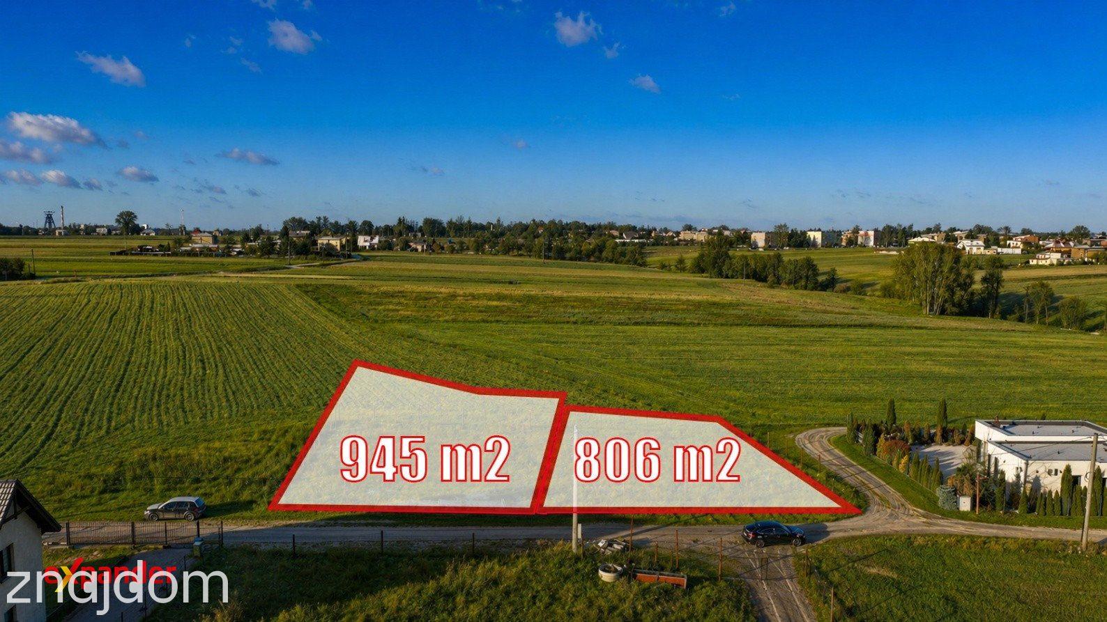 przy drodze asfaltowej/Wodociąg w odl. 23m