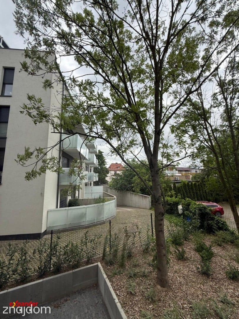 Duży apartament 5 pokoi. 3 balkony. 2 łazienki - zdjęcie 10