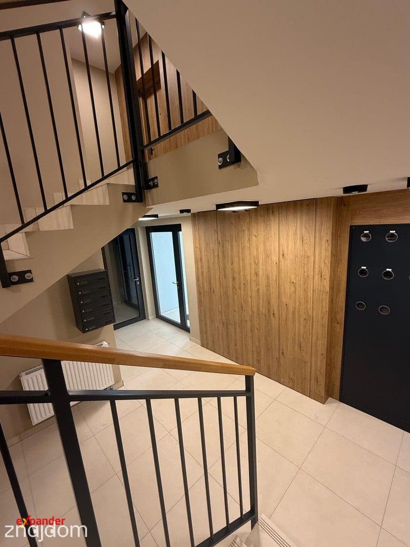 Duży apartament 5 pokoi. 3 balkony. 2 łazienki - zdjęcie 16