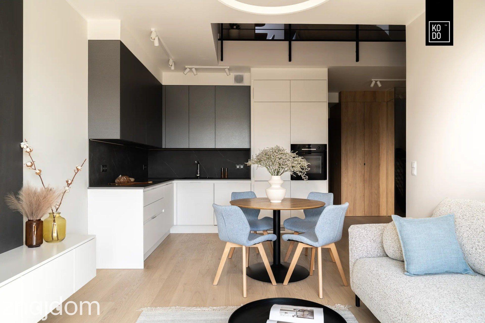 Wykończony apartament z antresolą i balkonem - zdjęcie 2