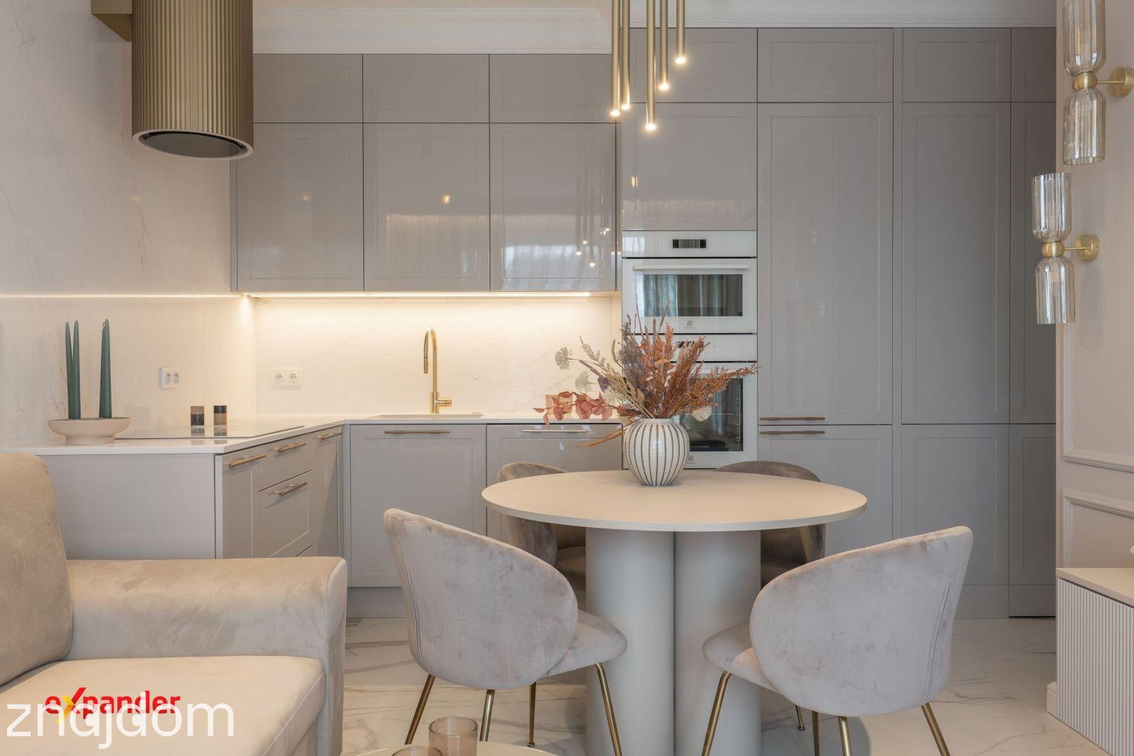 BEZ PROWIZJI, Katowice, 5 pokoi, 2 łazienki, balkon, 107m2, 1 280 000