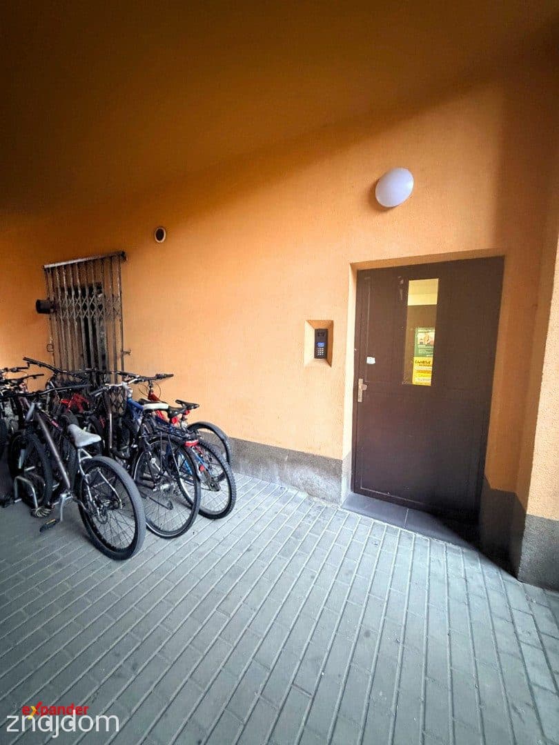 Mieszkanie po generalnym remoncie blisko centrum - zdjęcie 9