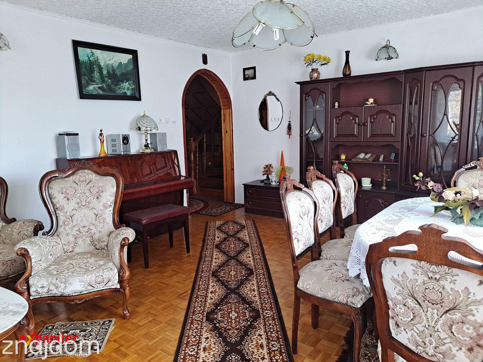 Dom wolnostojący 198m2 w spokojnej okolicy z zadbaną działką - zdjęcie 14