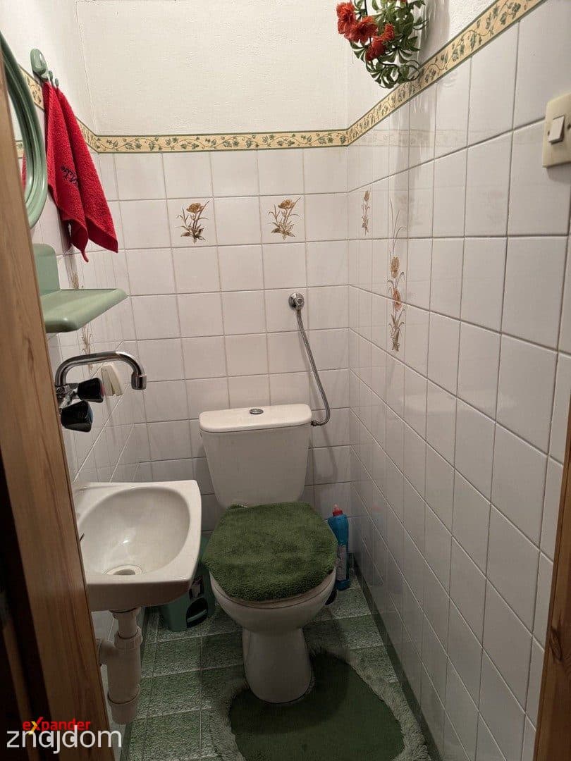 Dom wolnostojący 198m2 w spokojnej okolicy z zadbaną działką - zdjęcie 23