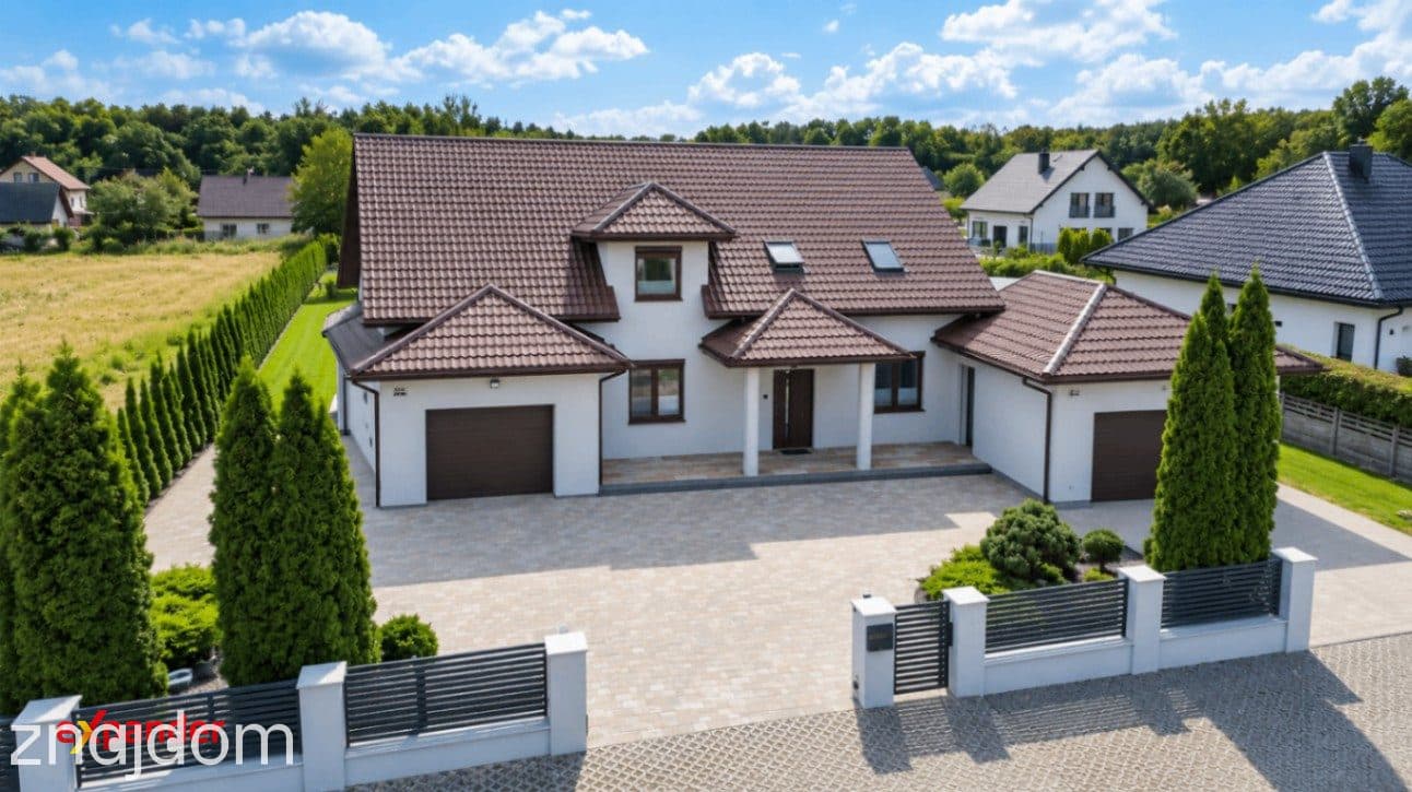 Luksusowy dom w Zbiersku-Cukrowni - 242 m², 9 pokoi!