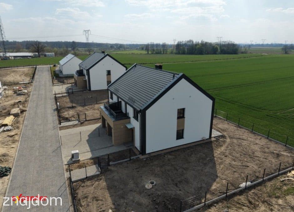 Dom w Łozinie - 473 m2 z garażem i dużą działką - zdjęcie 3