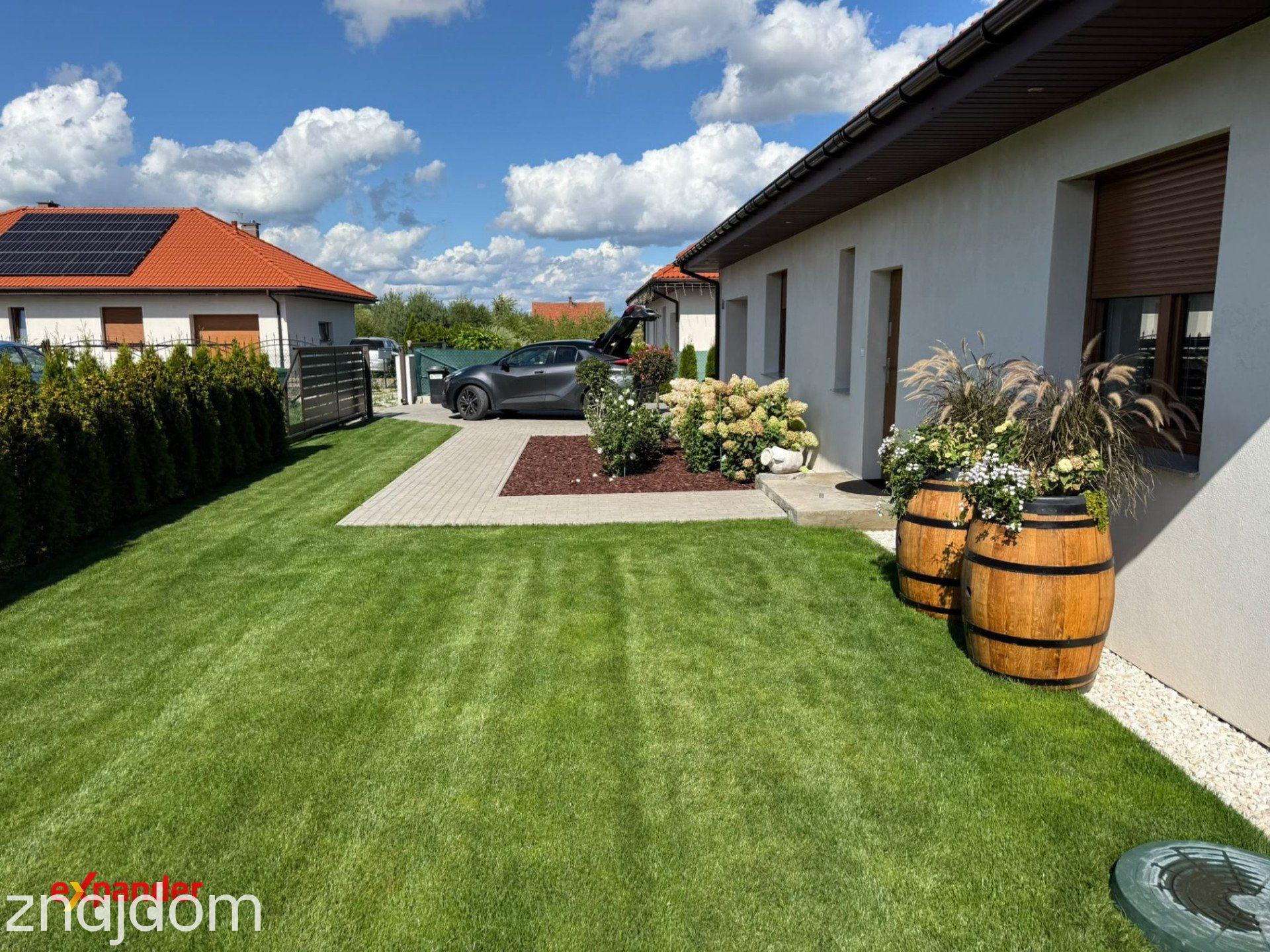 Komfortowy dom wolnostojący 129,92 mkw | Poniatowice
