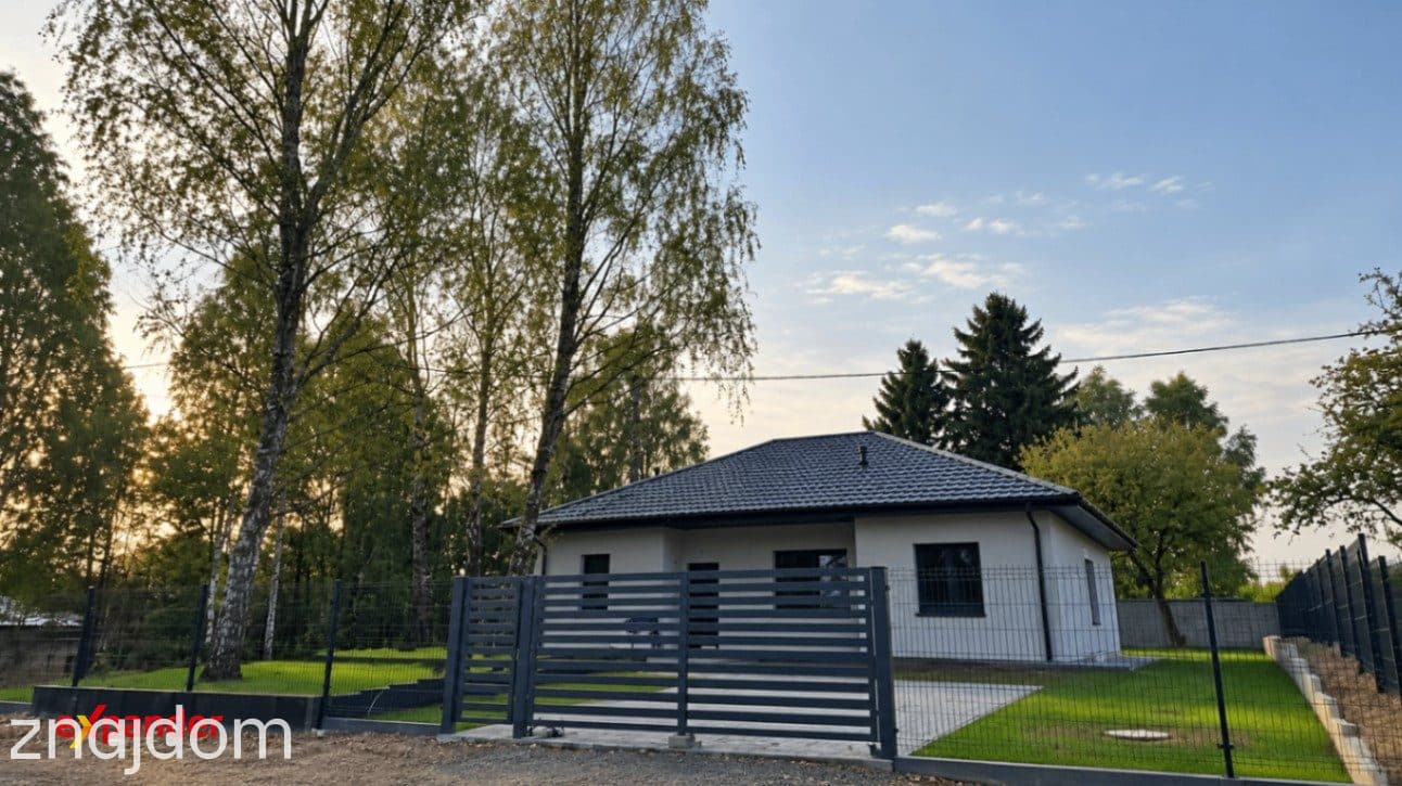 Nowoczesny dom parterowy z dużą działką 1050 m² - Częstochowa