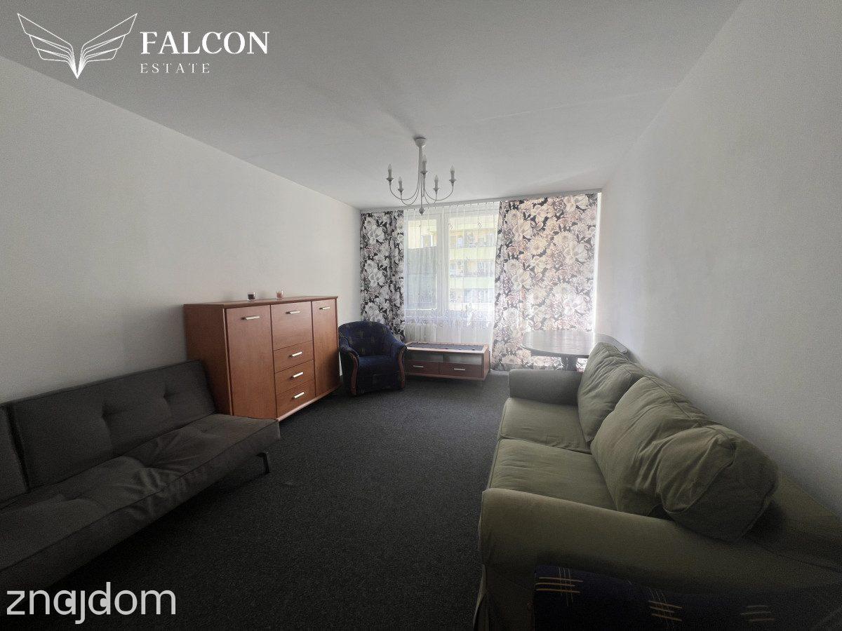 2 pokoje / osobna kuchnia / balkon