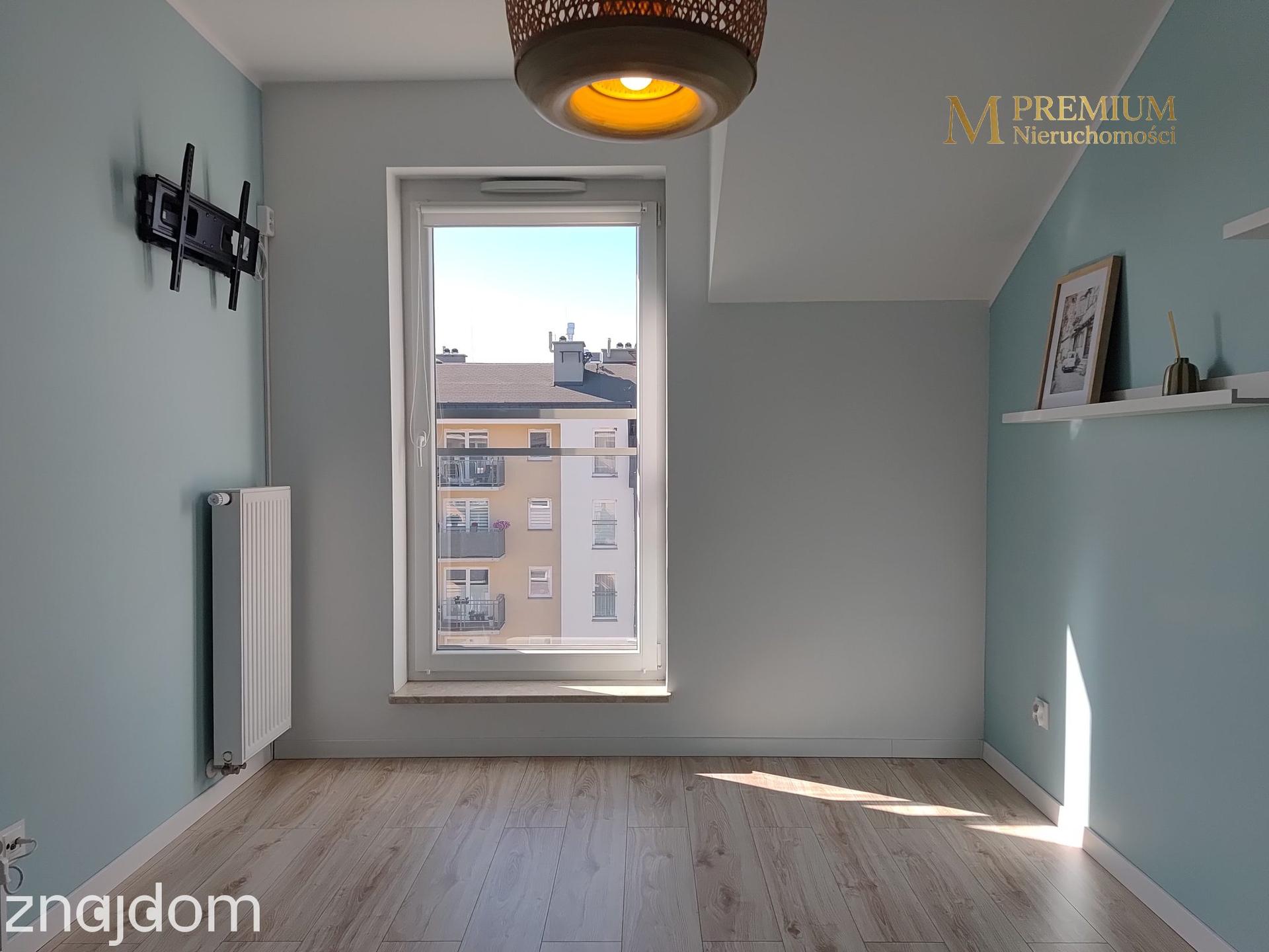 Salon z aneksem z klimą balkonem + 2 m. postojowe - zdjęcie 7