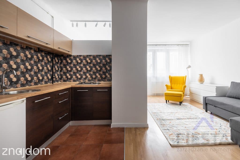 Warszawa-Ochota-przestronne studio-Pruszkowska - zdjęcie 3